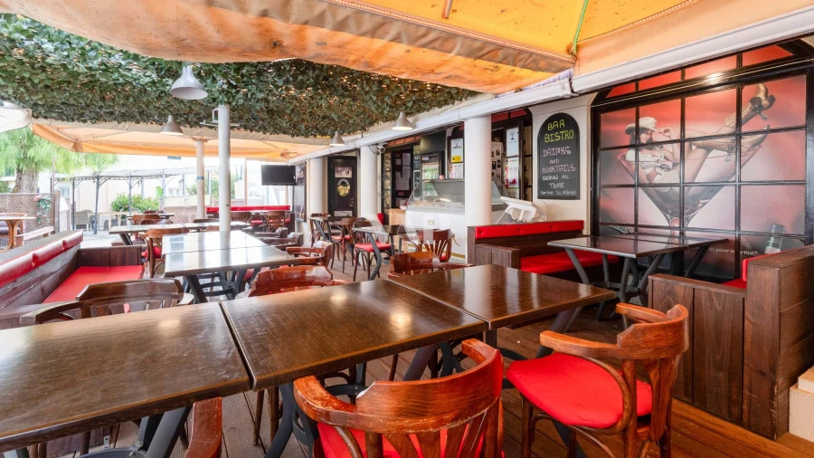 Negócio para Venda em Quarteira Foto 8