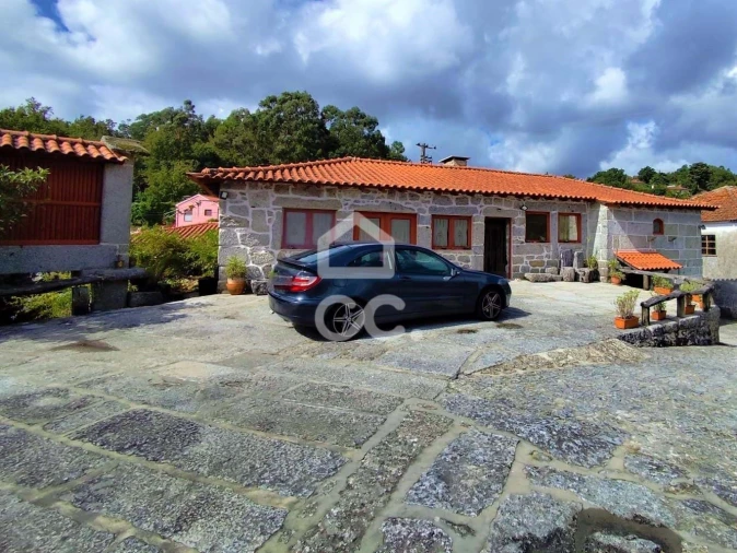 Moradia T3 para Venda em Ribeiros Foto 3