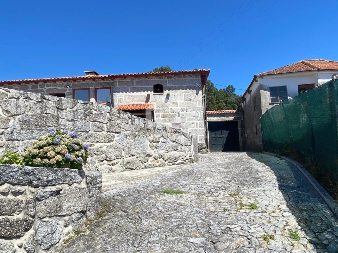 Moradia T3 para Venda em Ribeiros Foto 22