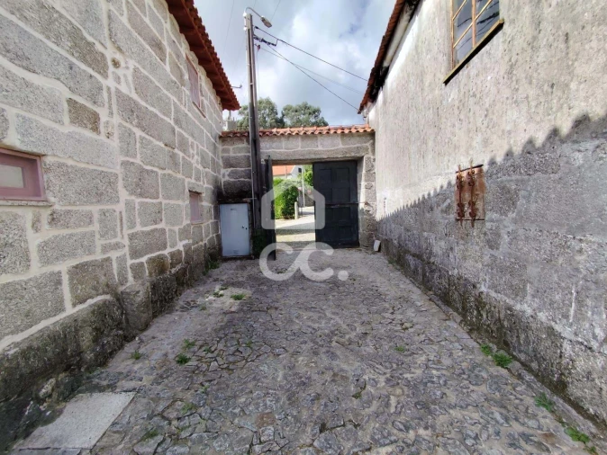 Moradia T3 para Venda em Ribeiros Foto 23