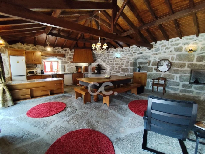 Moradia T3 para Venda em Ribeiros Foto 8