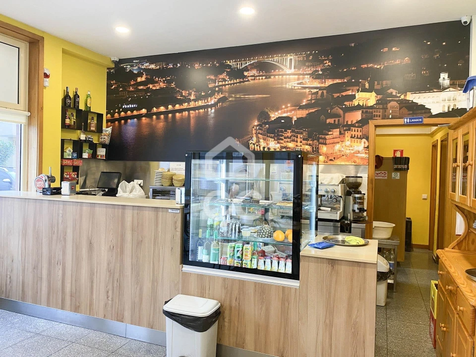 Negócio para Venda em Ramalde Foto 2