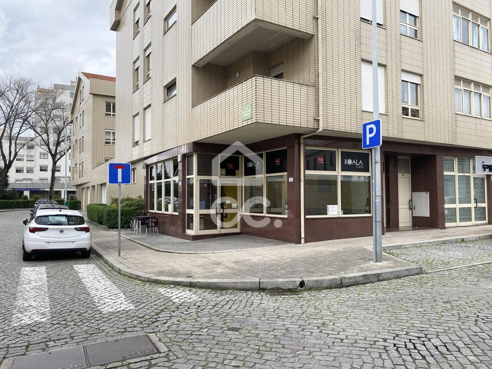 Negócio para Venda em Ramalde Foto 26