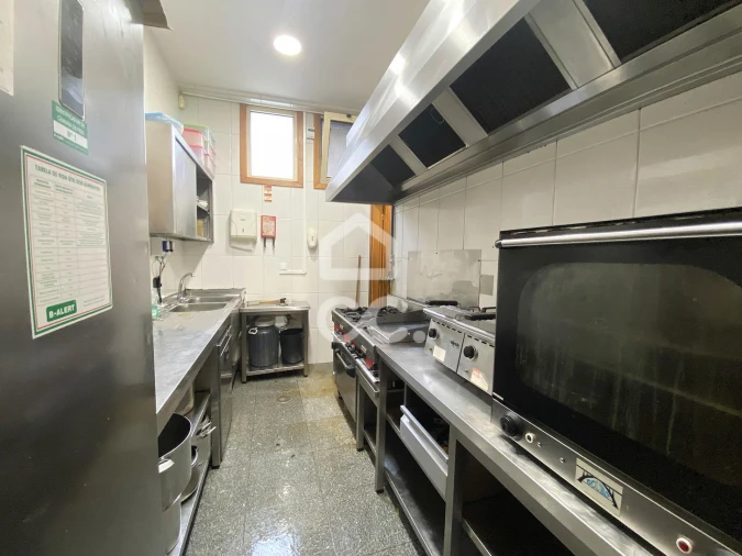 Negócio para Venda em Ramalde Foto 4