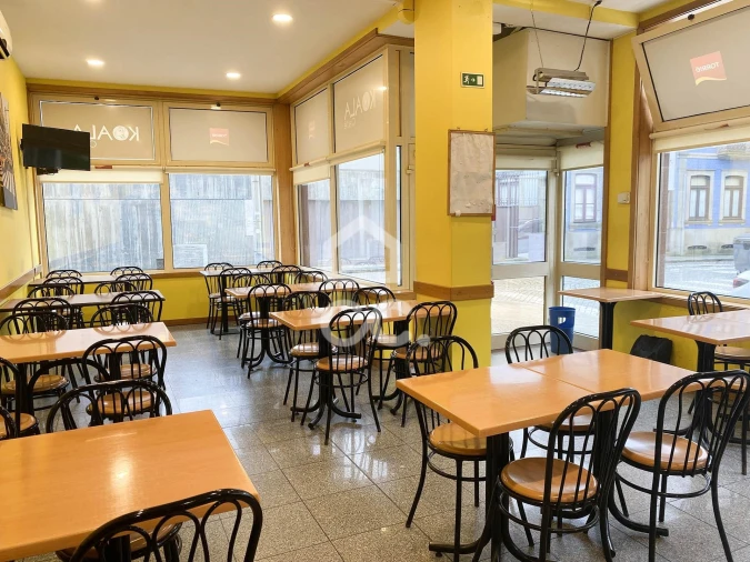 Negócio para Venda em Ramalde Foto 13