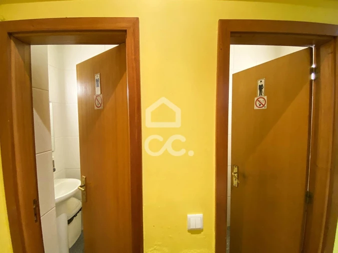 Negócio para Venda em Ramalde Foto 6