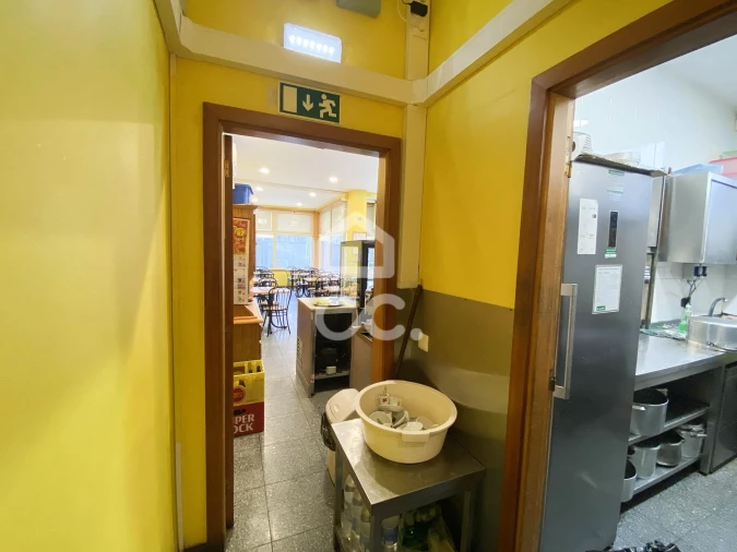 Negócio para Venda em Ramalde Foto 7