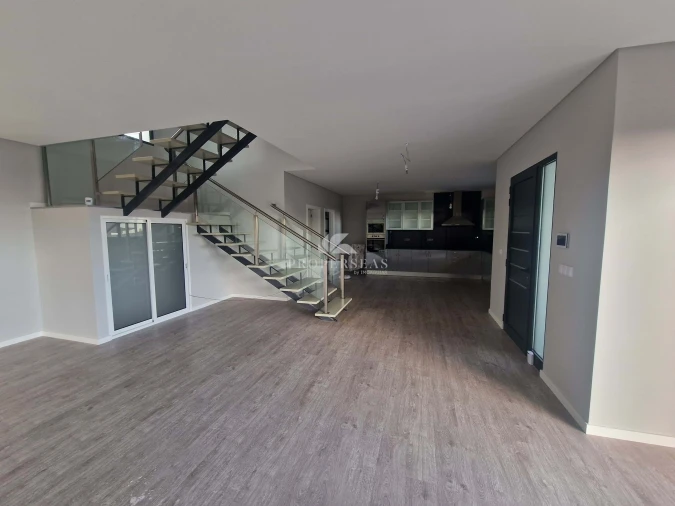 Moradia T3 para Venda em São Roque Foto 4