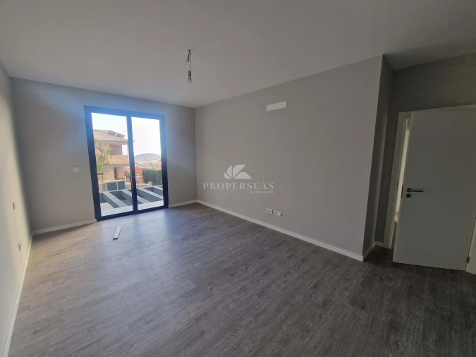 Moradia T3 para Venda em São Roque Foto 18