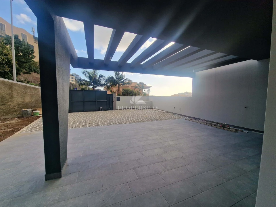 Moradia T3 para Venda em São Roque Foto 2