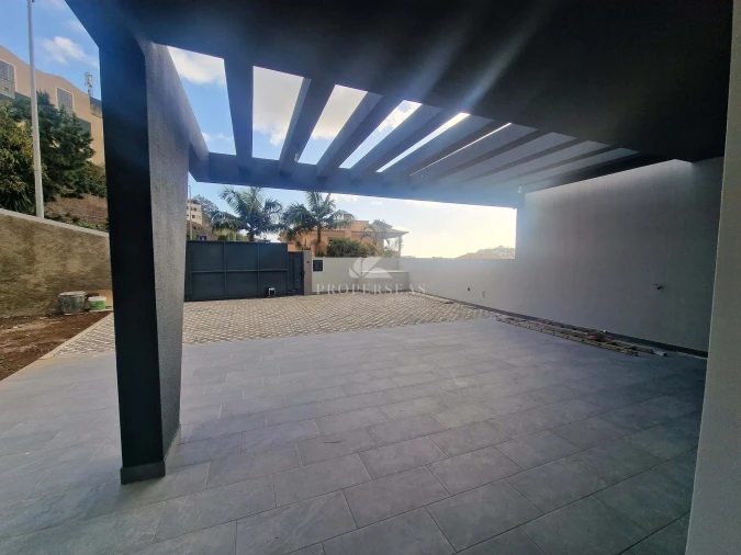 Moradia T3 para Venda em São Roque Foto 2