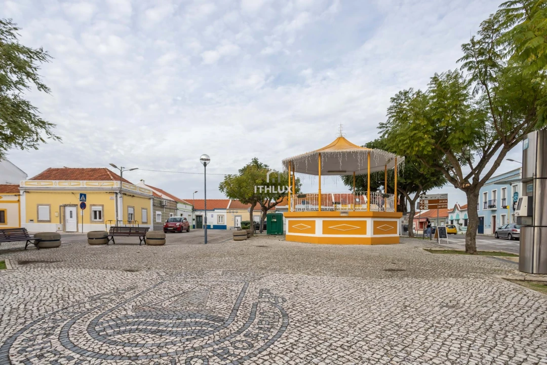 Negócio para Venda em Gaio-Rosário e Sarilhos Pequenos Foto 27