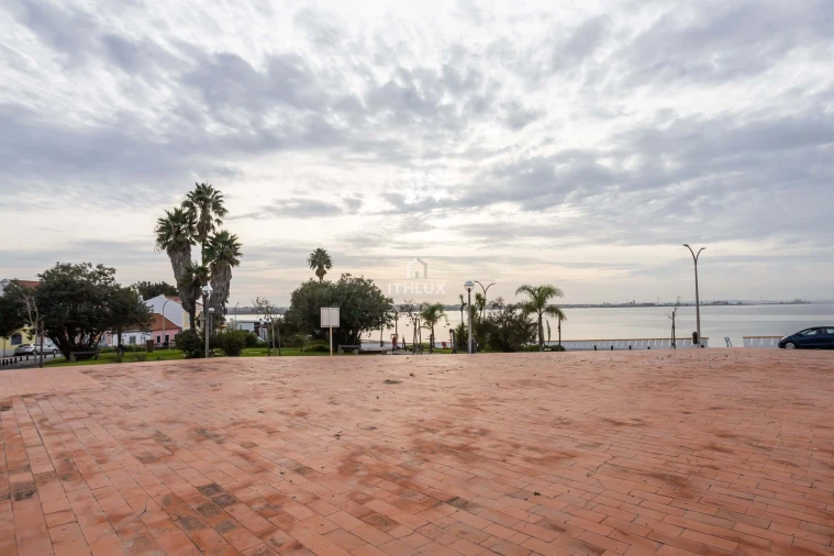 Negócio para Venda em Gaio-Rosário e Sarilhos Pequenos Foto 29