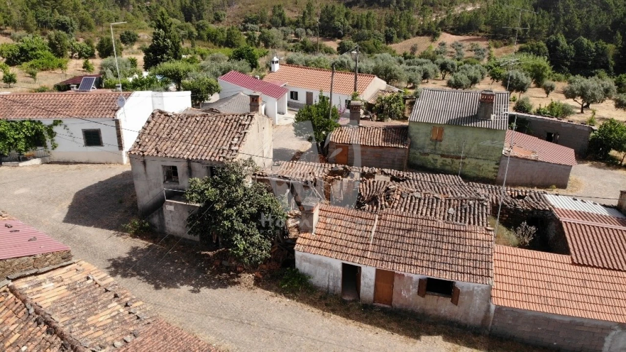 Terreno para Venda em Santo Andre das Tojeiras Foto 1