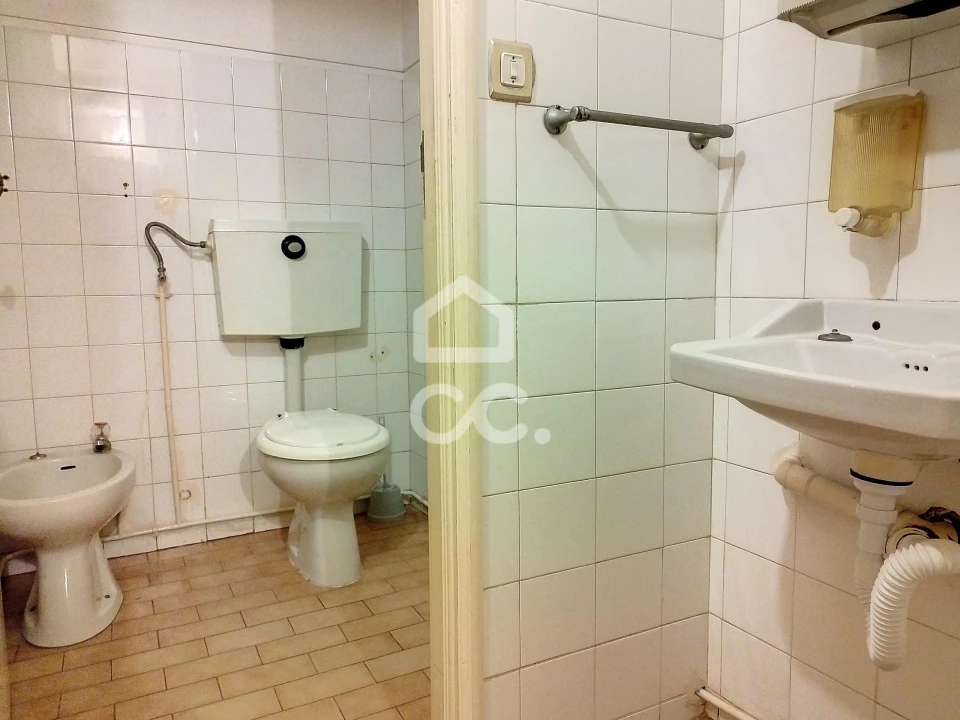 Negócio para Venda em Santa Maria Maior Foto 18