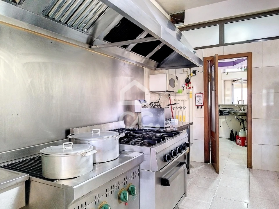 Negócio para Venda em Santa Maria Maior Foto 8