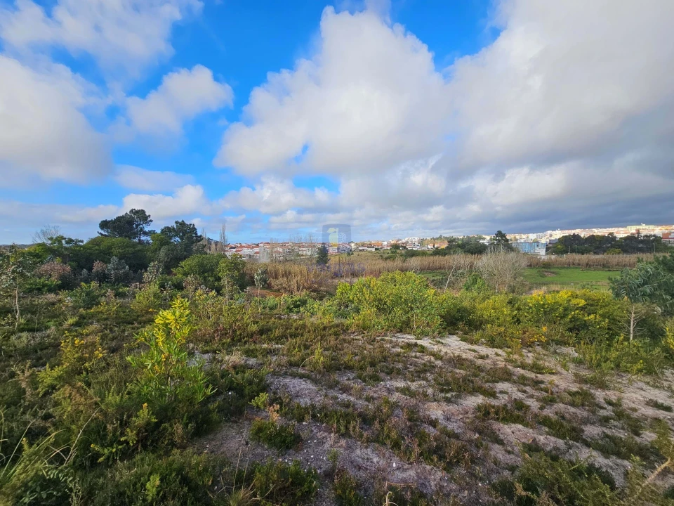 Terreno para Venda em Caldas da Rainha - Santo Onofre e Serra do Bouro Foto 2