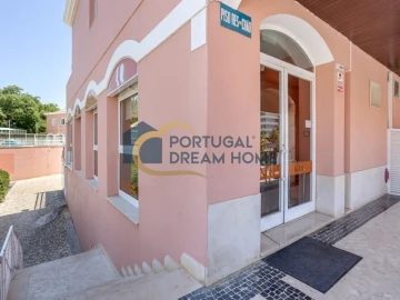 Negócio para Venda em Quarteira