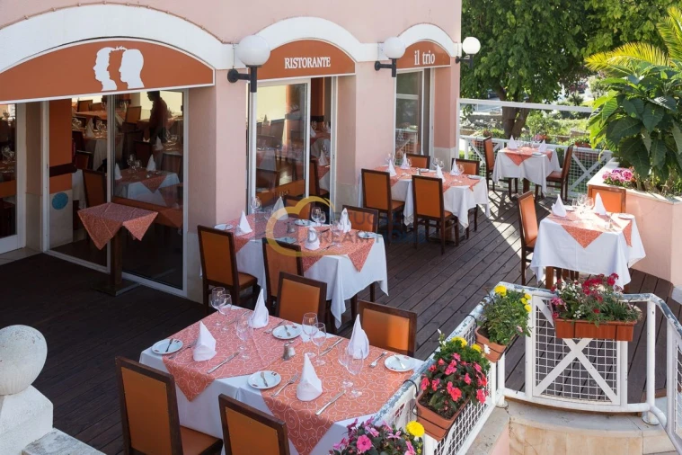 Negócio para Venda em Quarteira Foto 4