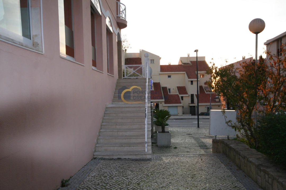 Negócio para Venda em Quarteira Foto 8