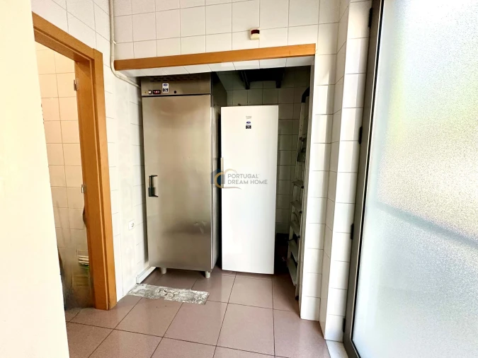 Negócio para Venda em Ferreiras Foto 21