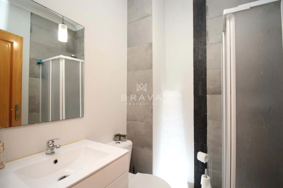 Apartamento T2 para Venda em Silves Foto 32