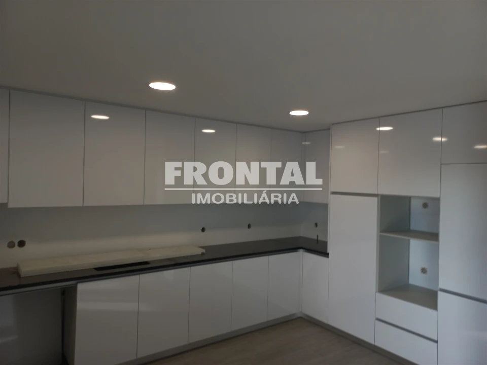 Apartamento T0 para Venda em Mirandela Foto 12