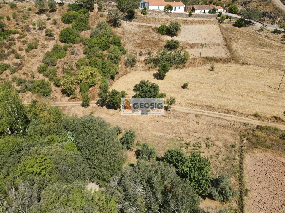 Quinta T3 para Venda em São Barnabe Foto 11