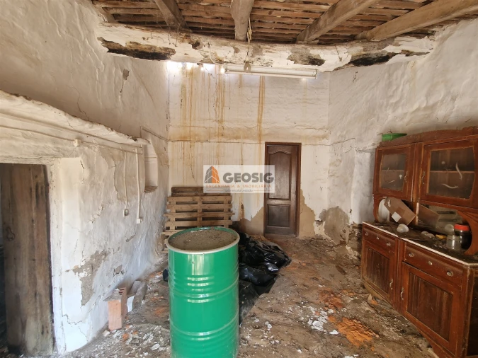 Quinta T3 para Venda em São Barnabe Foto 3