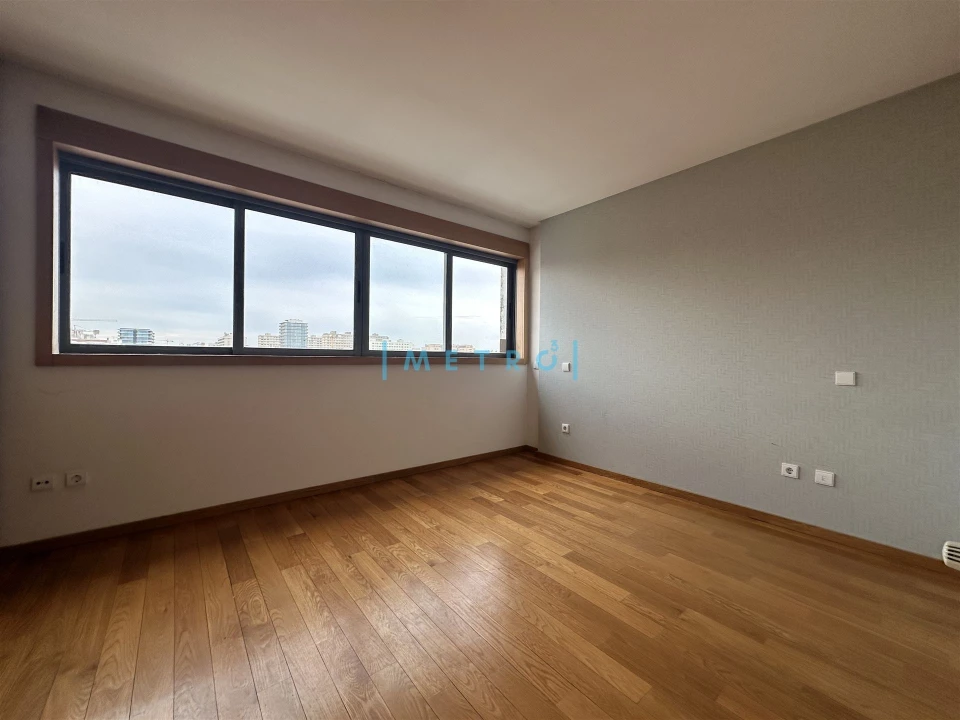 Apartamento T4 para Venda em Matosinhos e Leça da Palmeira Foto 14