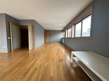 Apartamento T4 para Venda em Matosinhos e Leça da Palmeira