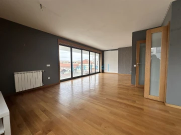 Apartamento T4 para Venda em Matosinhos e Leça da Palmeira