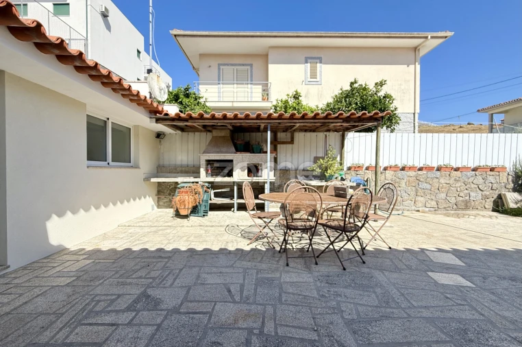 Moradia T3 para Venda em Mogege Foto 33