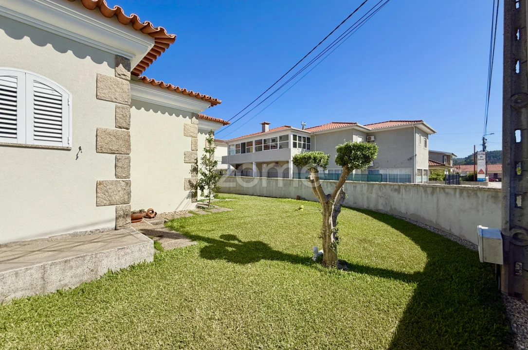 Moradia T3 para Venda em Mogege Foto 47