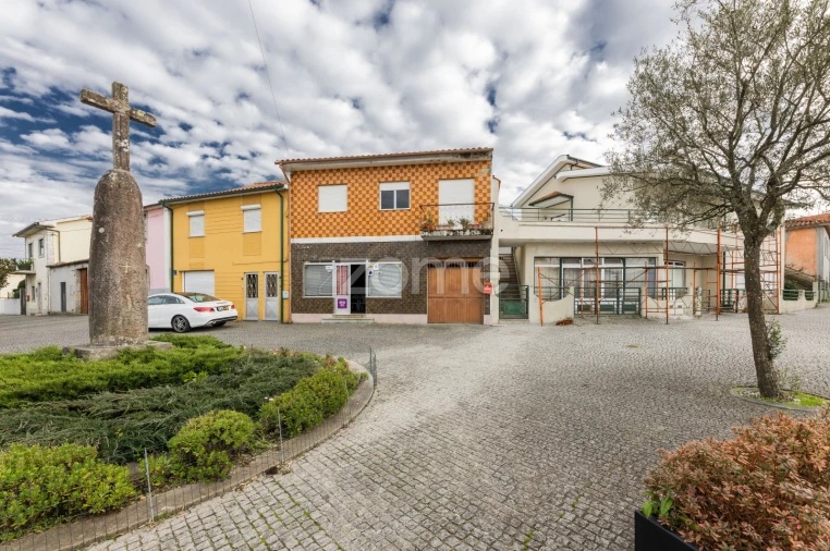 Prédio para Venda em Merelim (São Paio), Panoias e Parada de Tibães