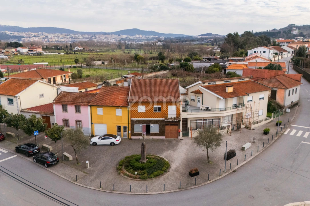 Prédio para Venda em Merelim (São Paio), Panoias e Parada de Tibães Foto 1