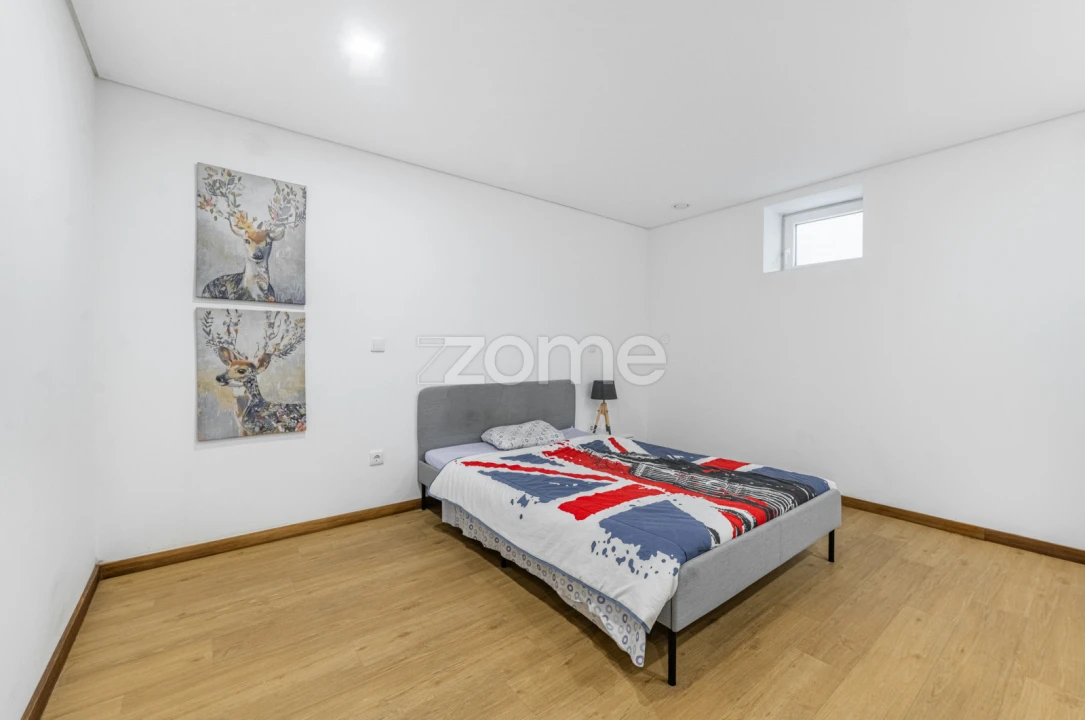 Apartamento T5 para Venda em Gualtar Foto 17