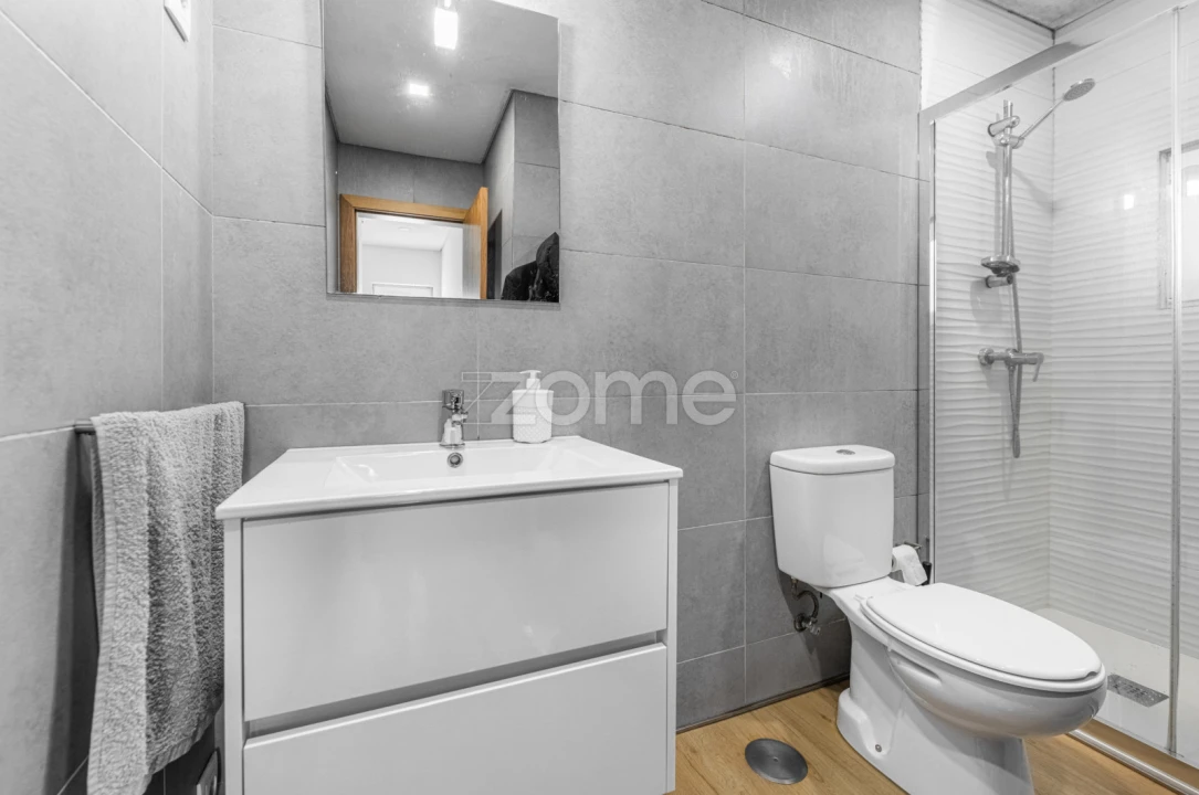 Apartamento T5 para Venda em Gualtar Foto 23