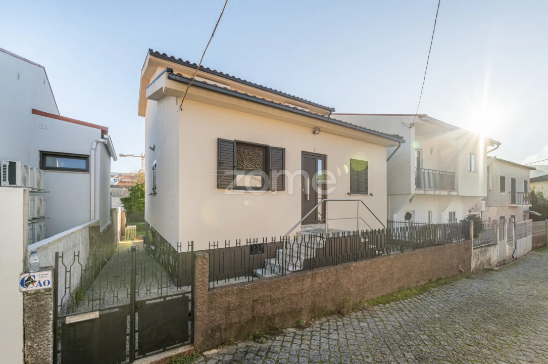 Apartamento T5 para Venda em Gualtar Foto 2