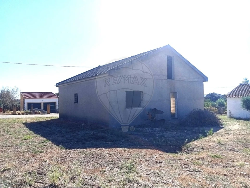 Moradia T2 para Venda em Abitureiras Foto 5