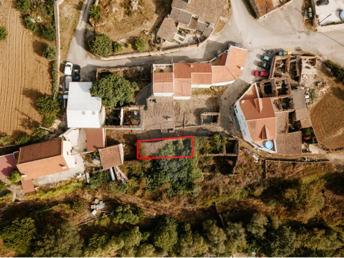 Armazém para Venda em Santo Quintino