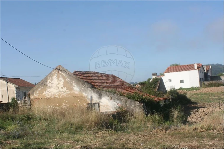 Terreno para Venda em Lousa Foto 4
