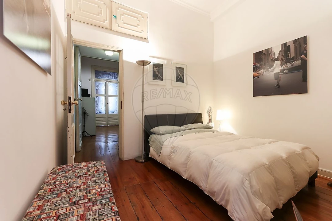 Apartamento T2 para Venda em Misericórdia Foto 9