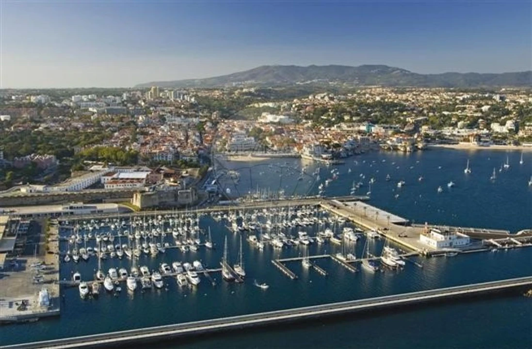 Apartamento T1 para Venda em Cascais e Estoril Foto 6
