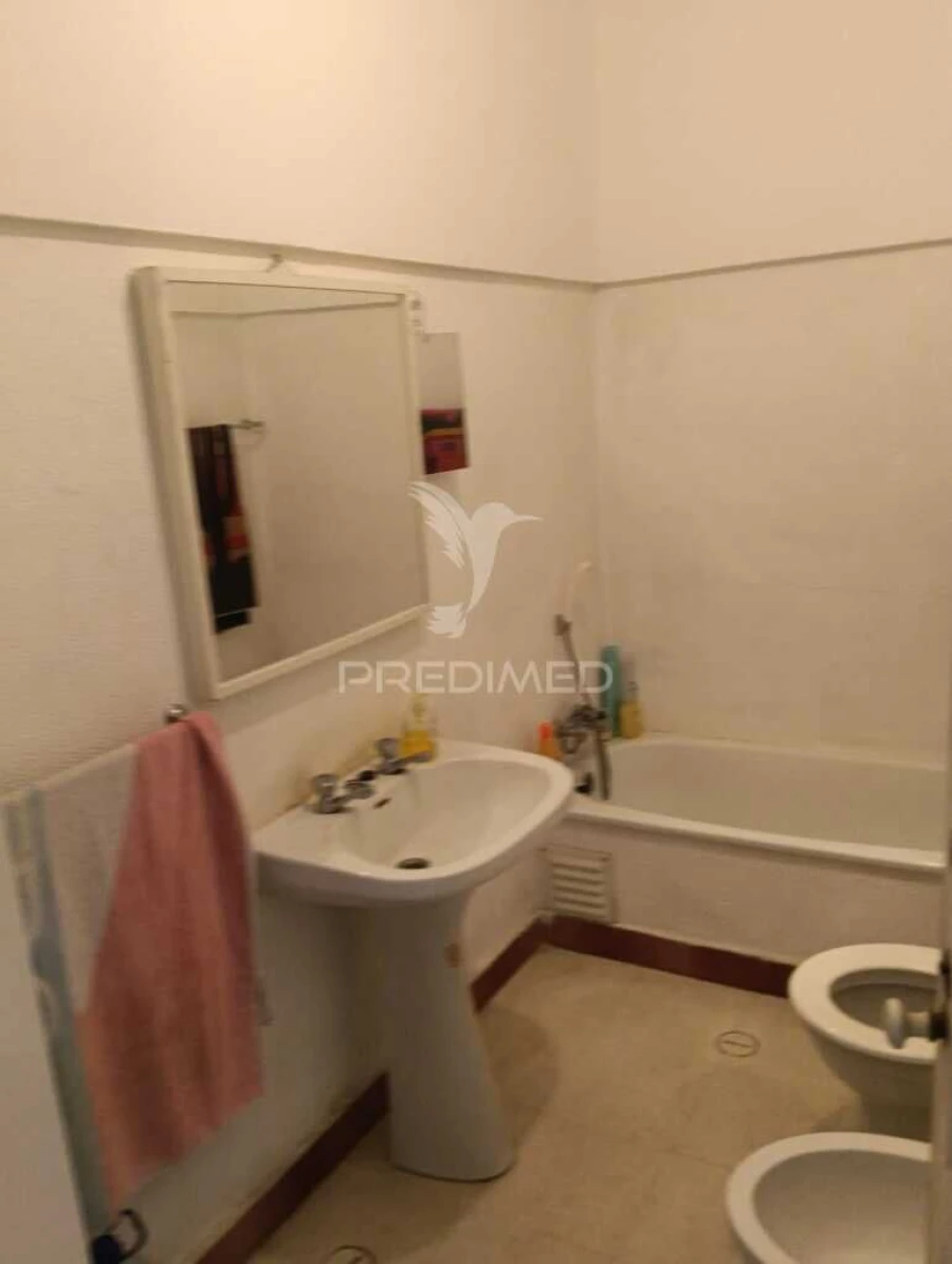 Apartamento T6 para Venda em Arroios Foto 4