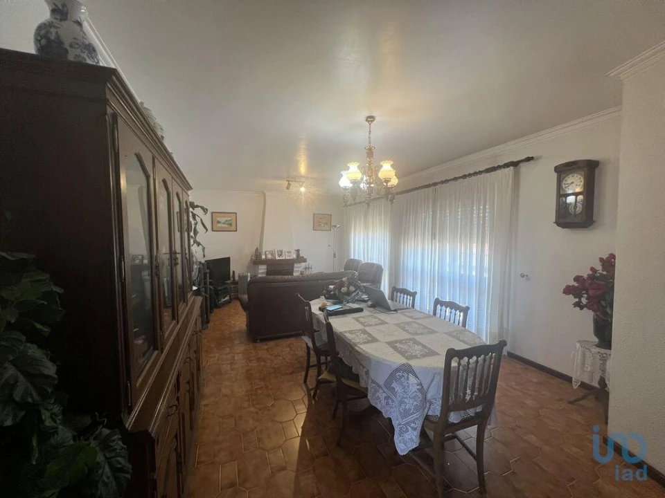 Apartamento T4 para Venda em Santa Marinha e São Pedro da Afurada Foto 1