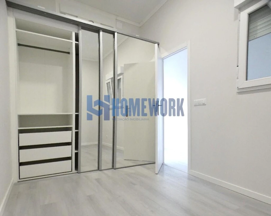 Apartamento T1 para Venda em Queluz e Belas Foto 8