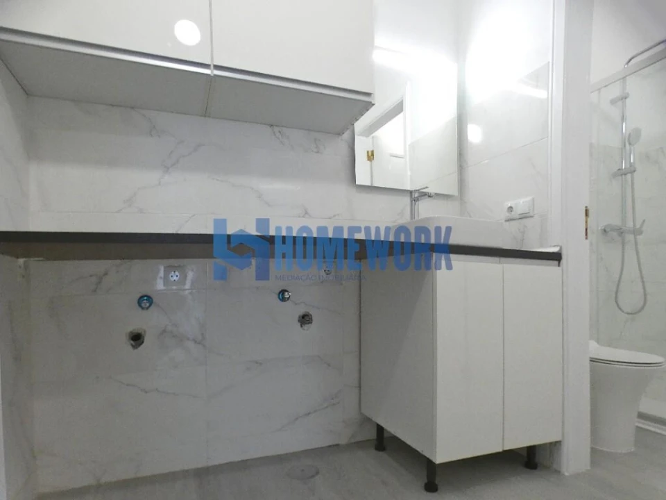 Apartamento T1 para Venda em Queluz e Belas Foto 9