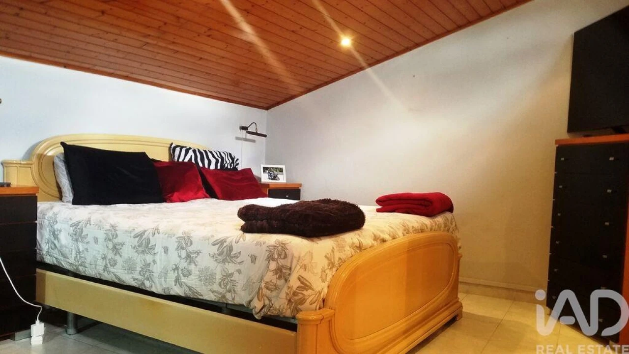 Moradia T4 para Venda em Cadaval e Pêro Moniz Foto 16