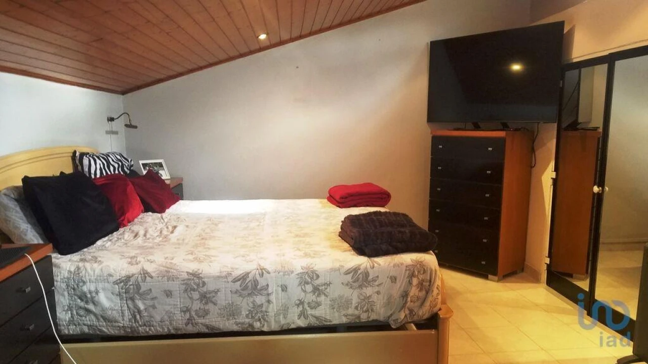 Moradia T4 para Venda em Cadaval e Pêro Moniz Foto 1